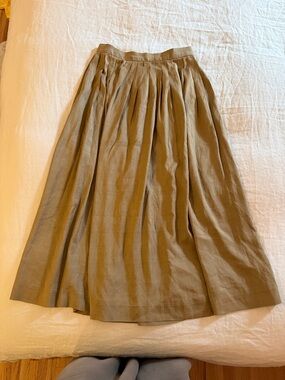 100% RAW SILK Vintage Pleated Midi Skirt in Taupe